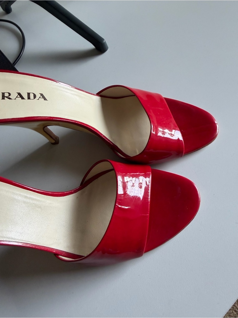 Vintage Prada Red Patent Leather Slide Mules 38 - Picture 3 of 7